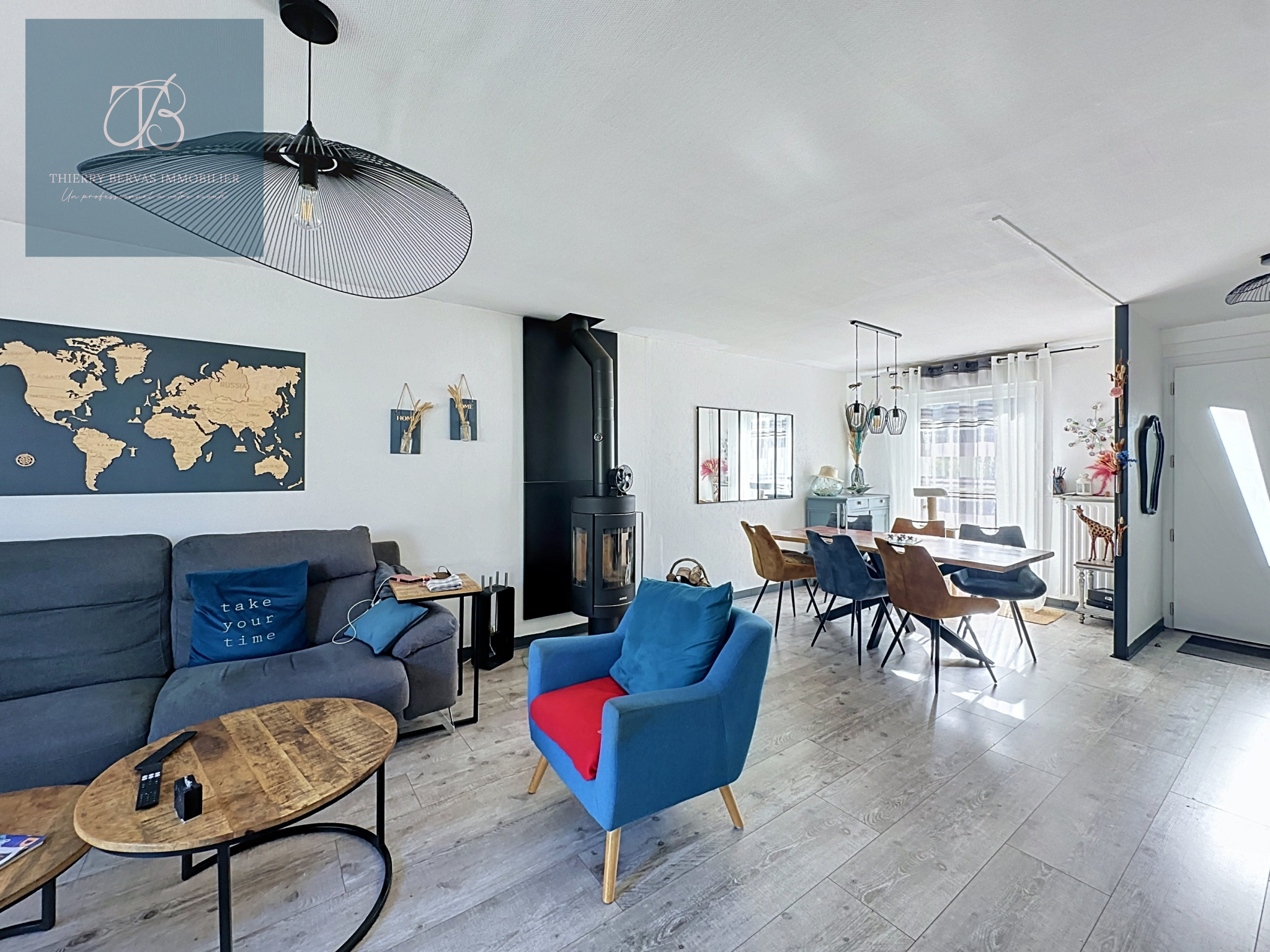 Maison familiale avec jardin et garage
